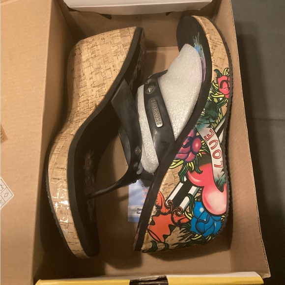 Skechers Sandals - Picture 2 of 5